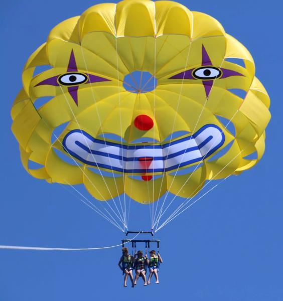 Parasailing11